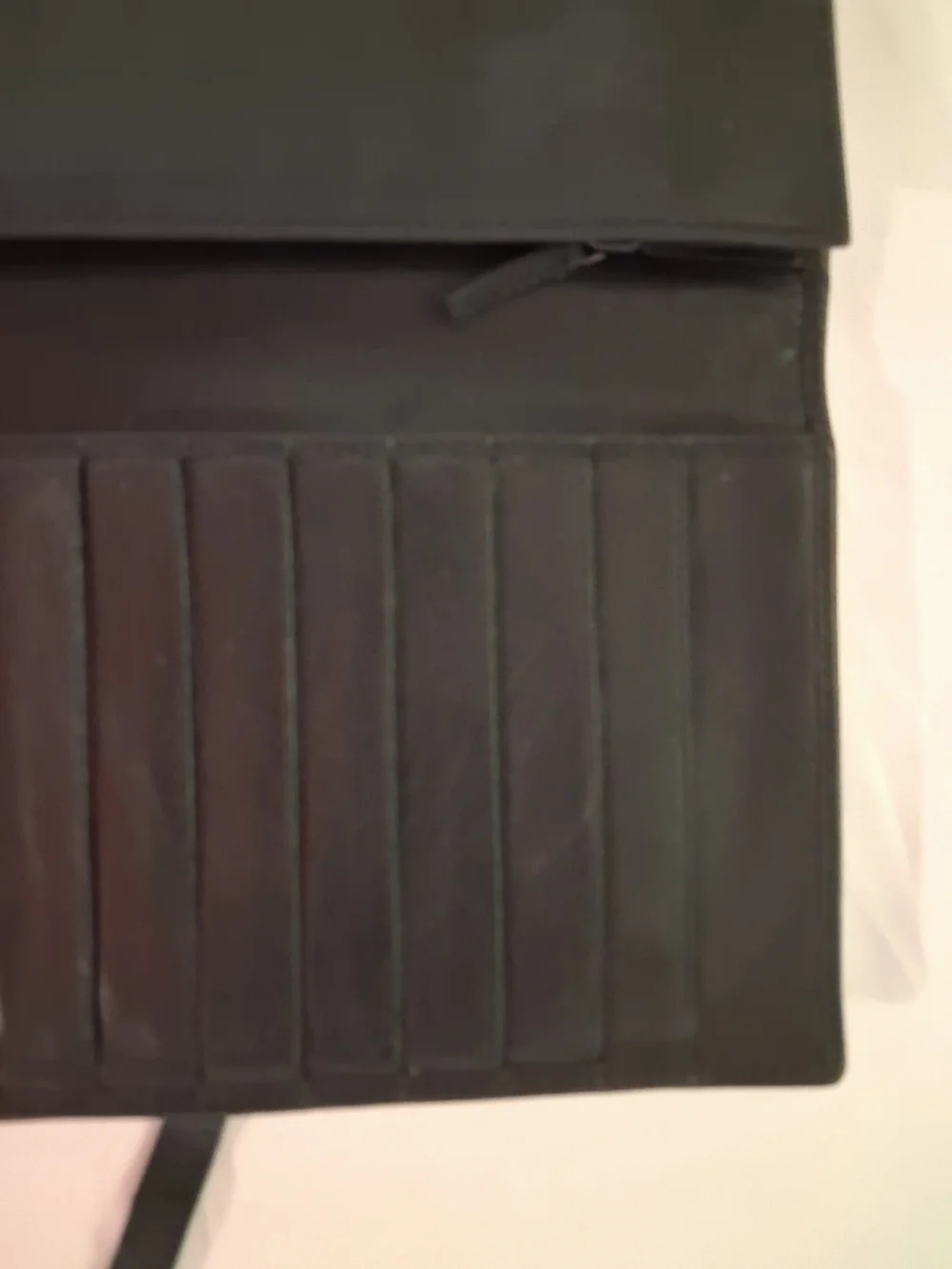 Gucci Black Wallet w/ Metal Logo Tab, Strap Closure, Card Slots, Entrupy COA